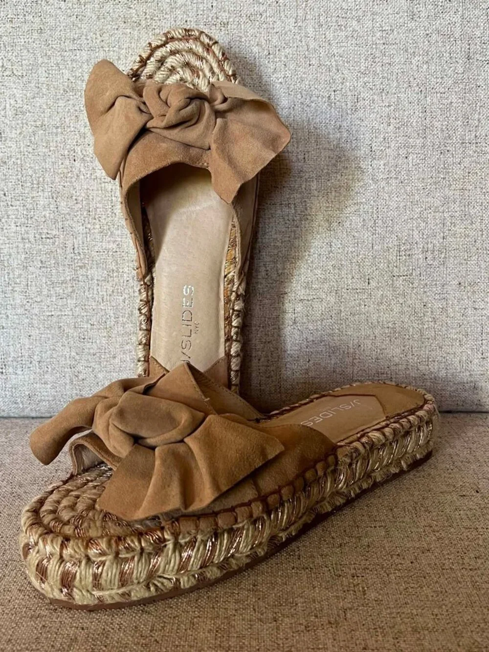 NWOT J/Slides Ritzy Suede Bow Espadrille Slide Sandals Size 8.5
